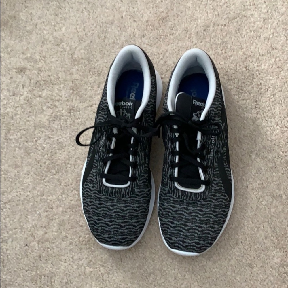 Reebok Sneakers